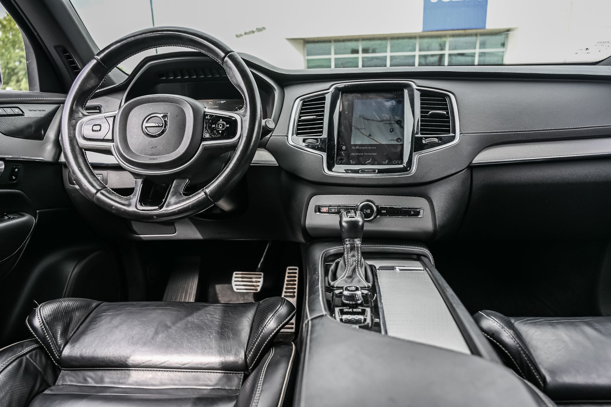 2021 Volvo XC90 in Pointe-Claire, Quebec