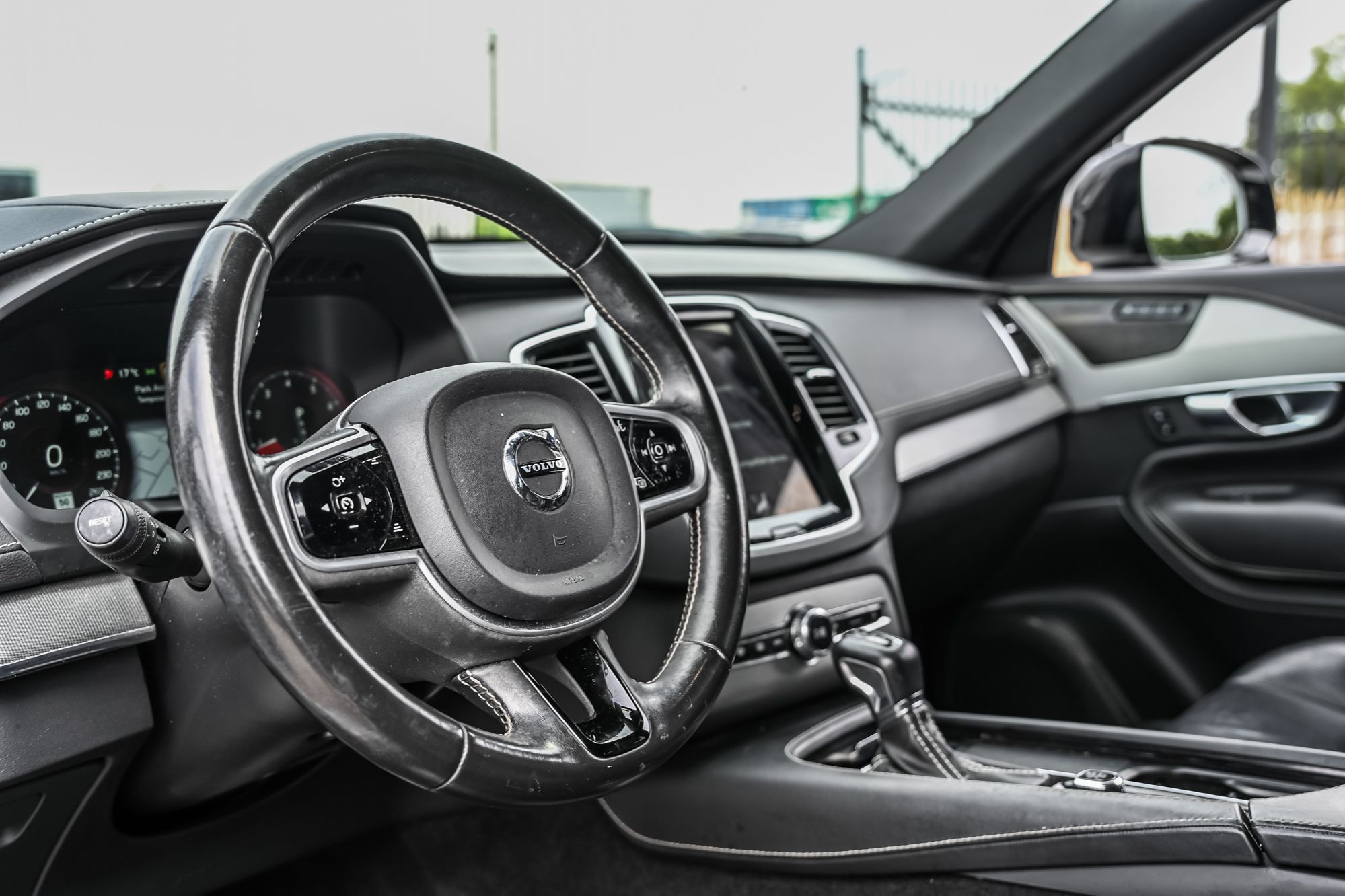 2021 Volvo XC90 in Pointe-Claire, Quebec