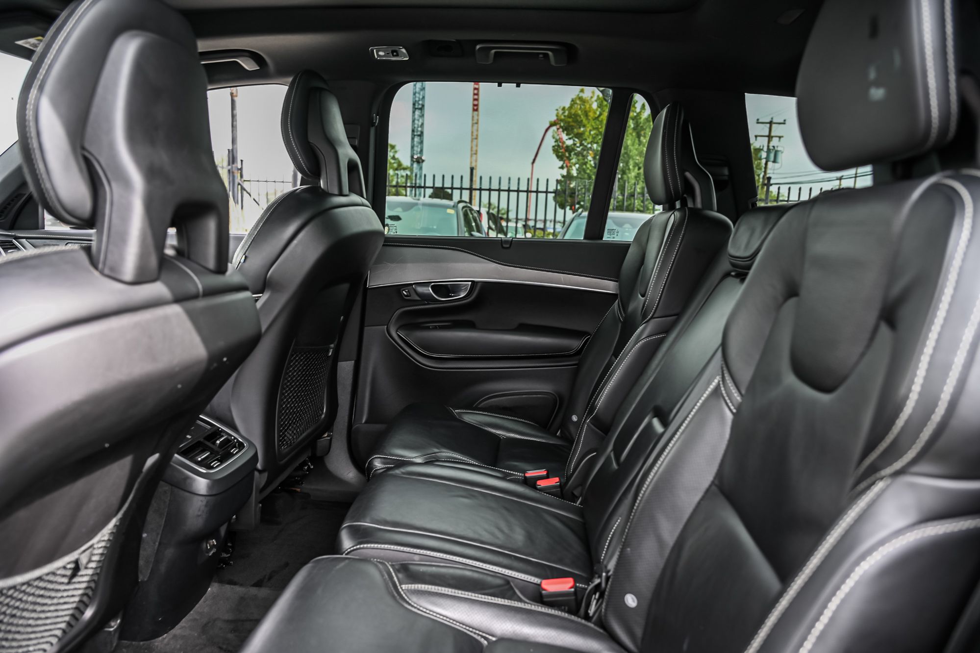 2021 Volvo XC90 in Pointe-Claire, Quebec