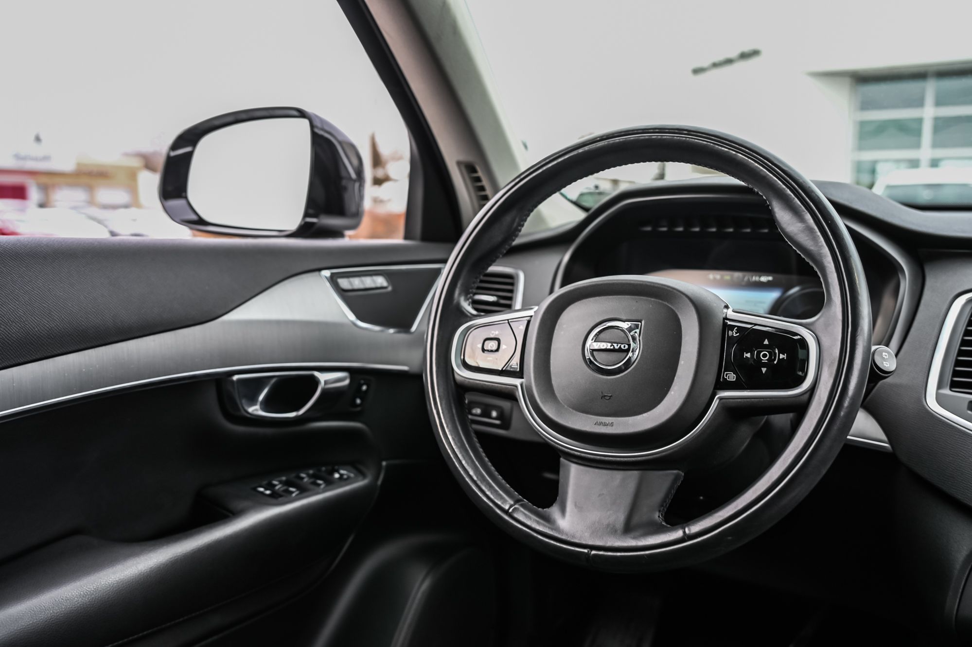 2021 Volvo XC90 in Pointe-Claire, Quebec