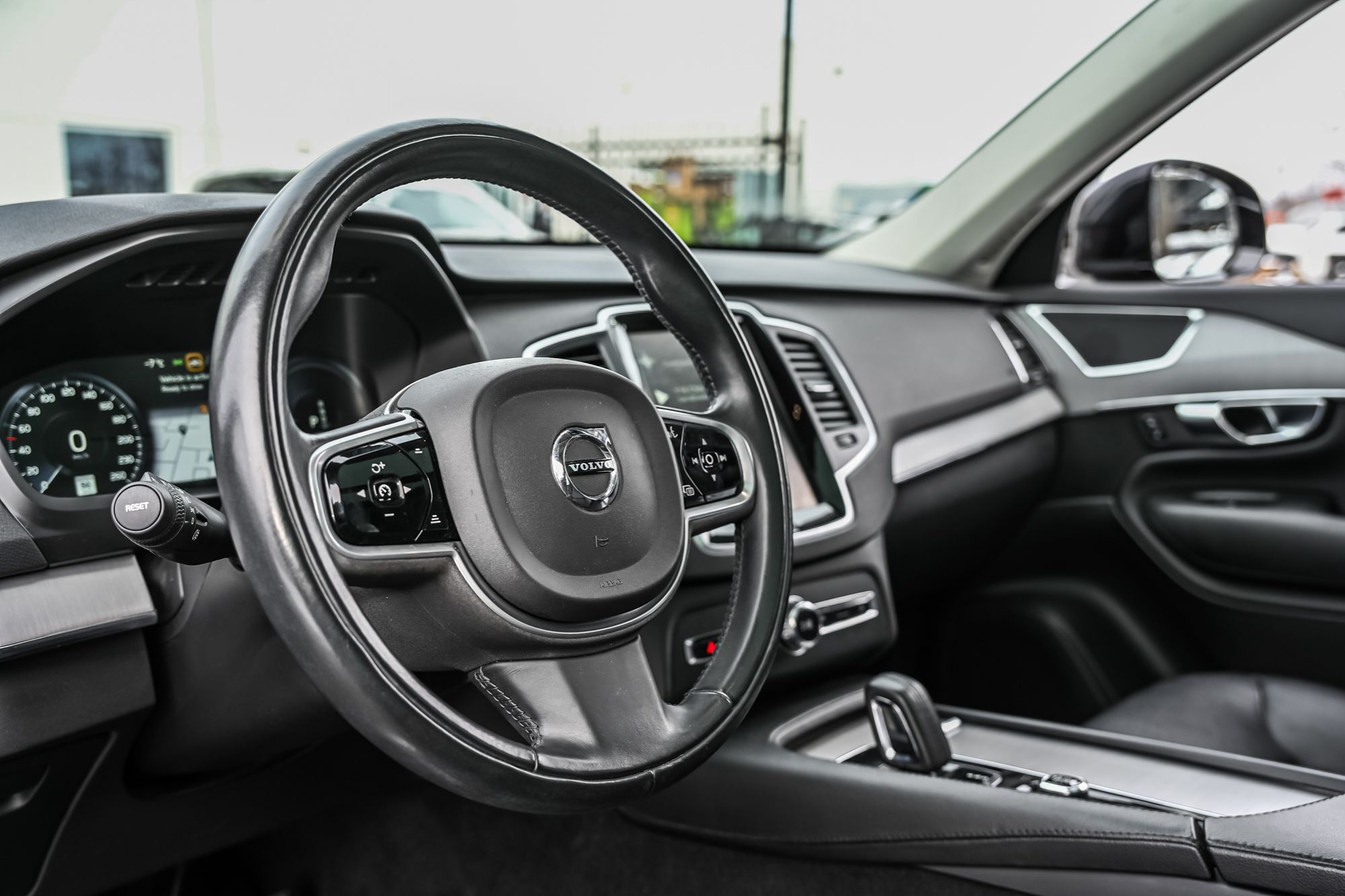 2021 Volvo XC90 in Pointe-Claire, Quebec