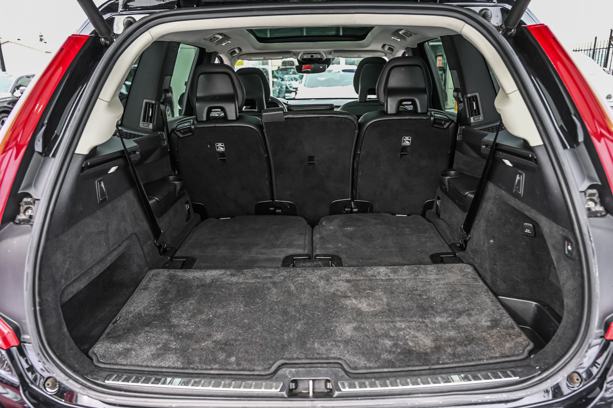 2021 Volvo XC90 in Pointe-Claire, Quebec