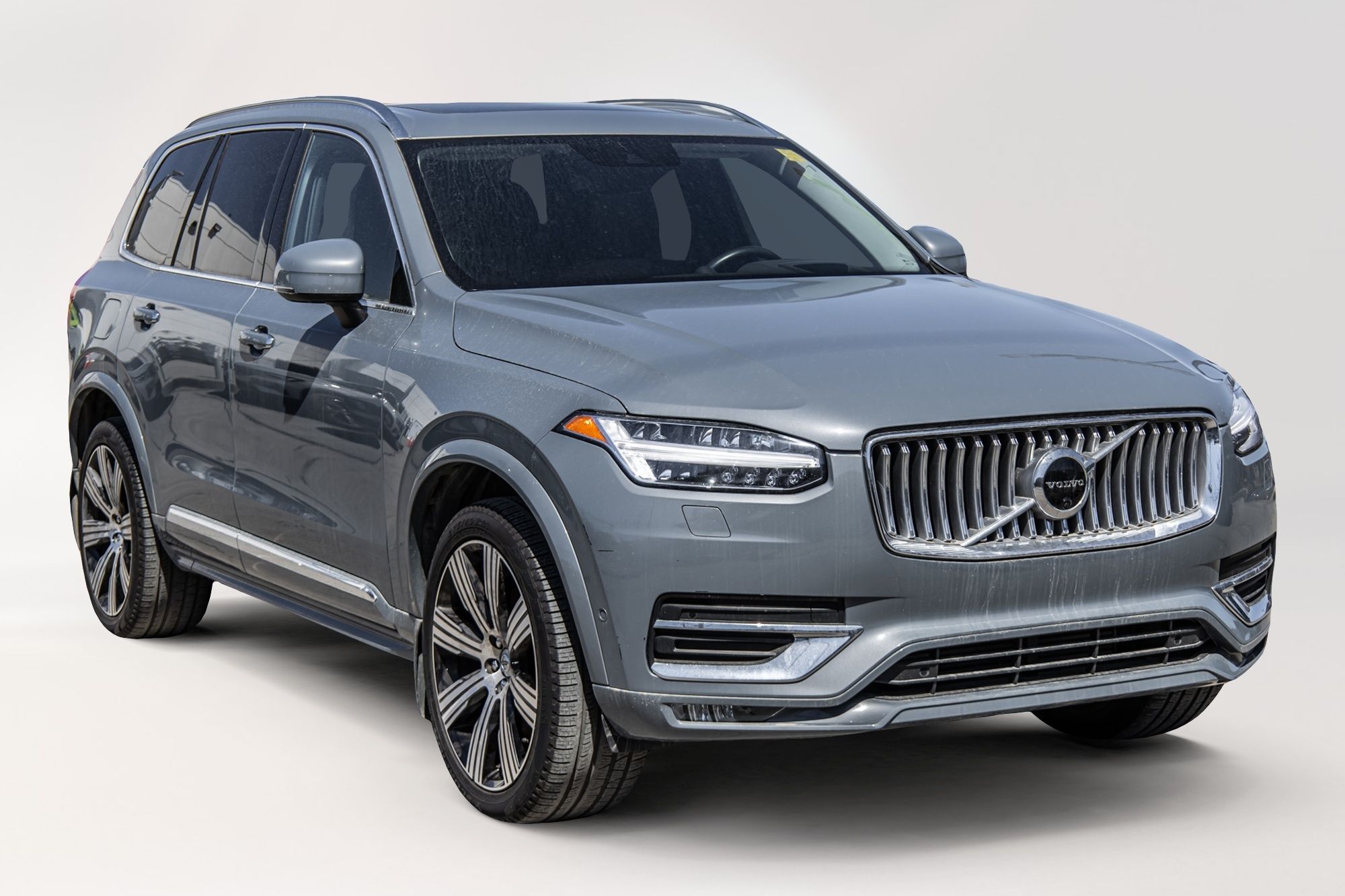 2022 Volvo XC90 in Pointe-Claire, Quebec