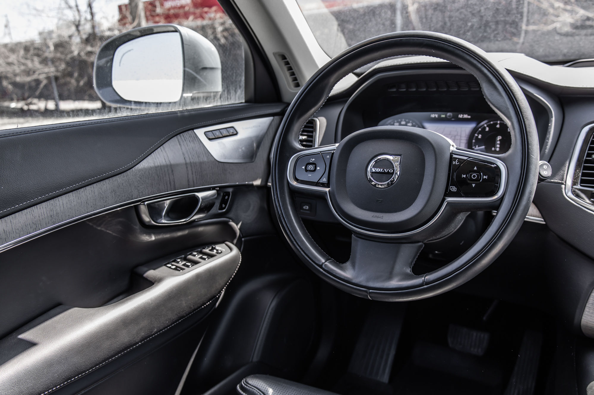 2022 Volvo XC90 in Pointe-Claire, Quebec