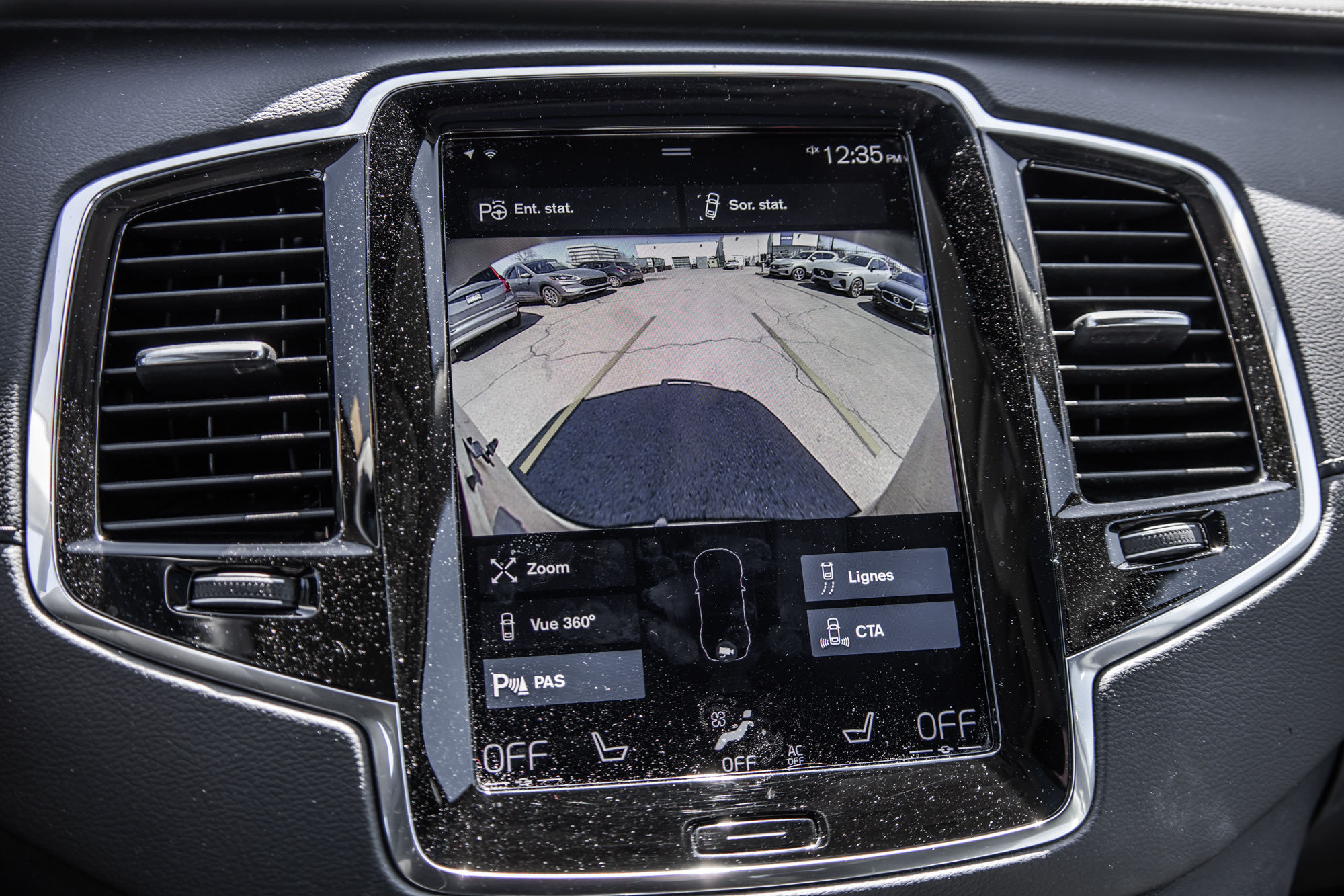 2022 Volvo XC90 in Pointe-Claire, Quebec