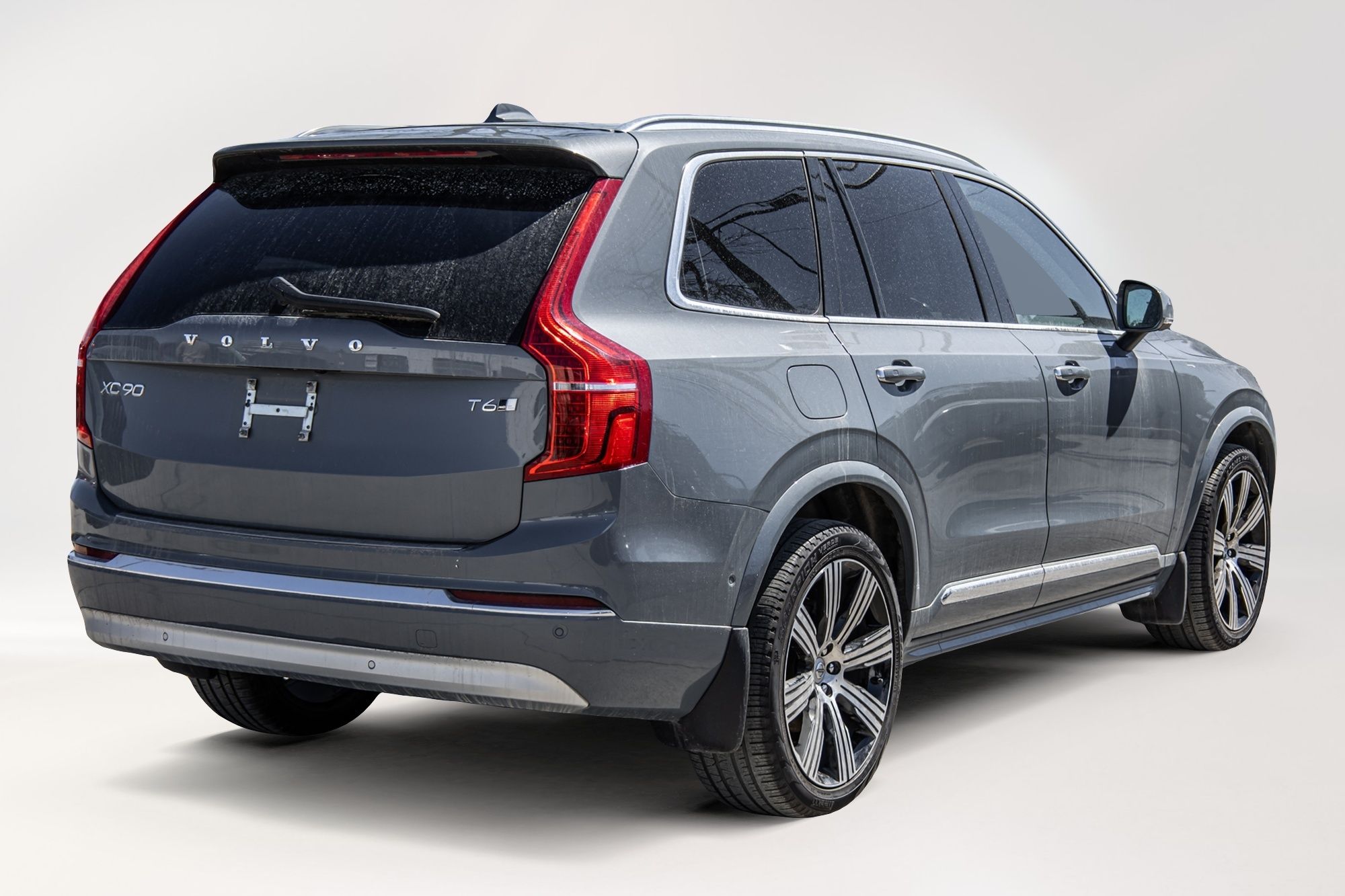 2022 Volvo XC90 in Pointe-Claire, Quebec