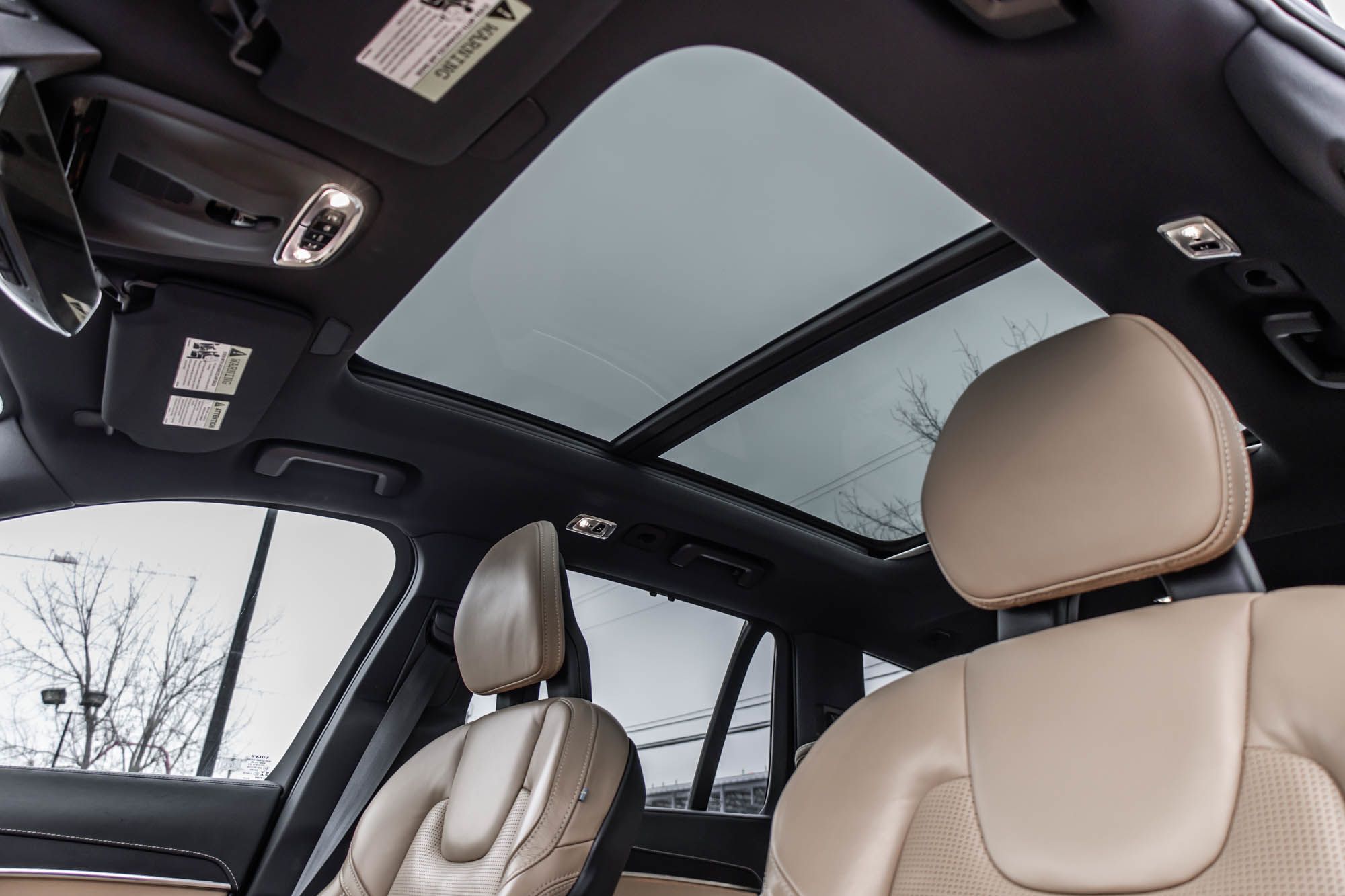 2022 Volvo XC90 in Pointe-Claire, Quebec