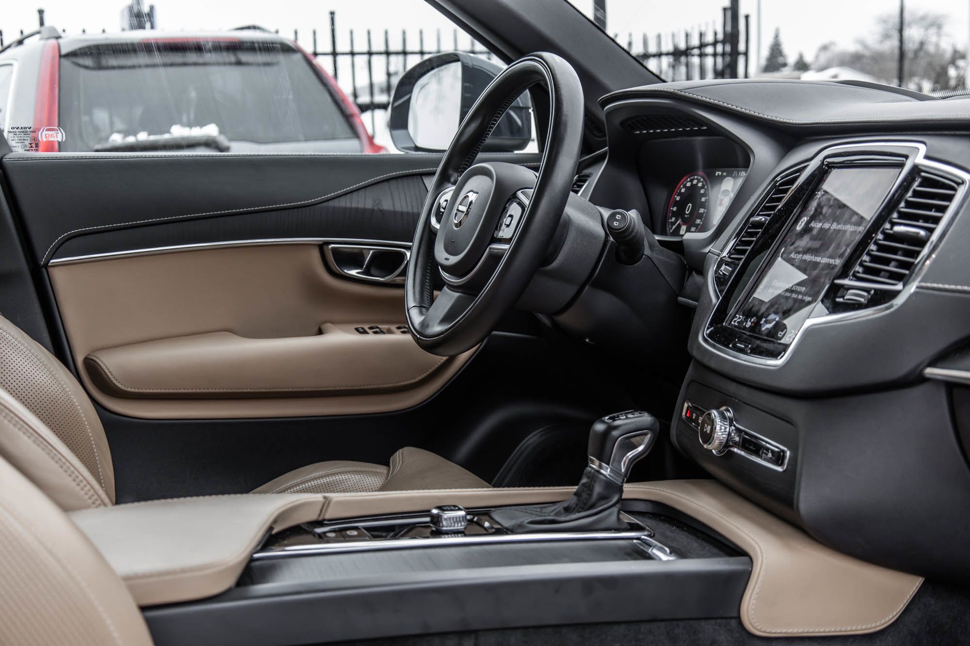 2022 Volvo XC90 in Pointe-Claire, Quebec