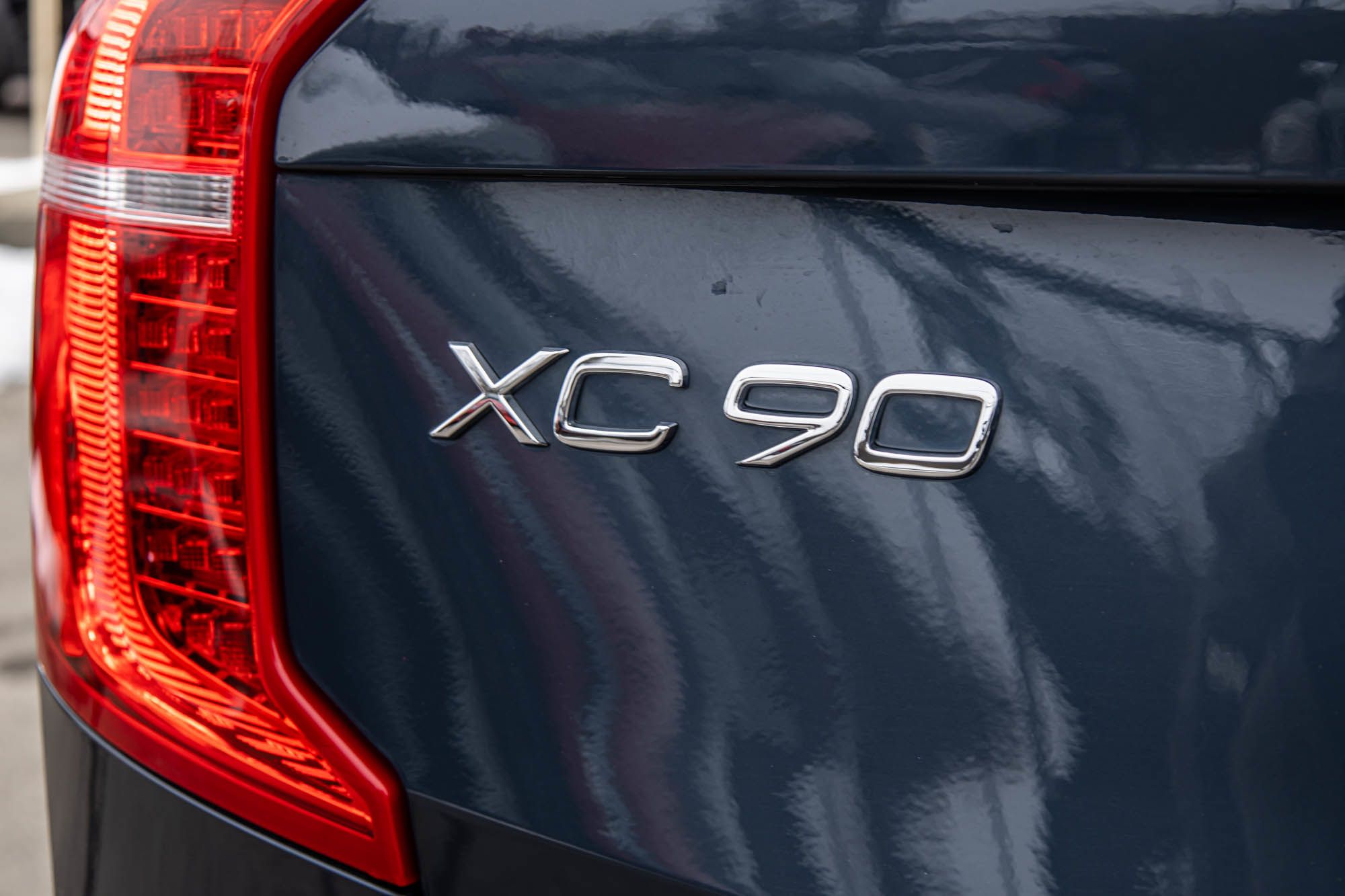 2022 Volvo XC90 in Pointe-Claire, Quebec