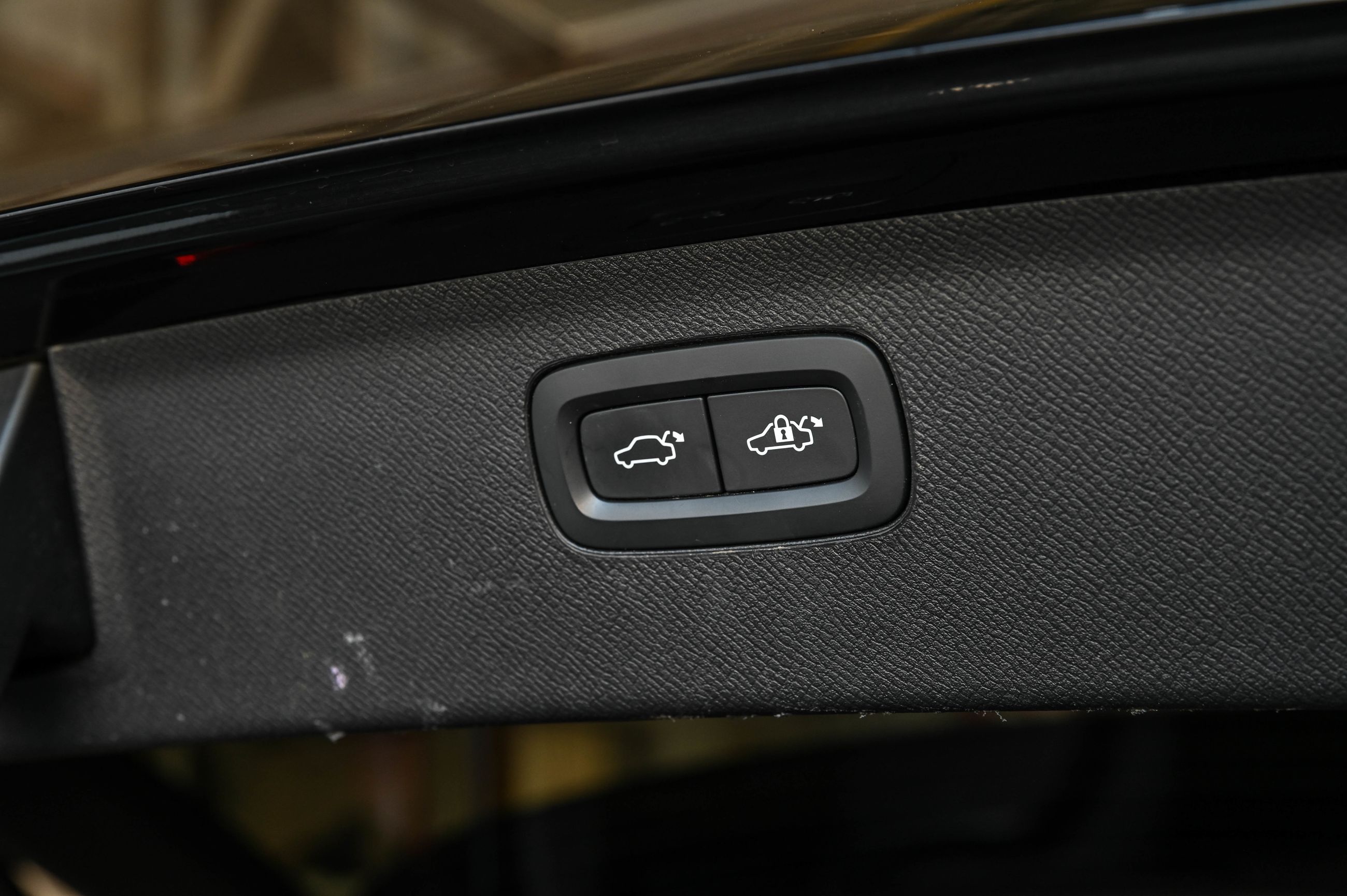 2022 Volvo XC90 in Pointe-Claire, Quebec