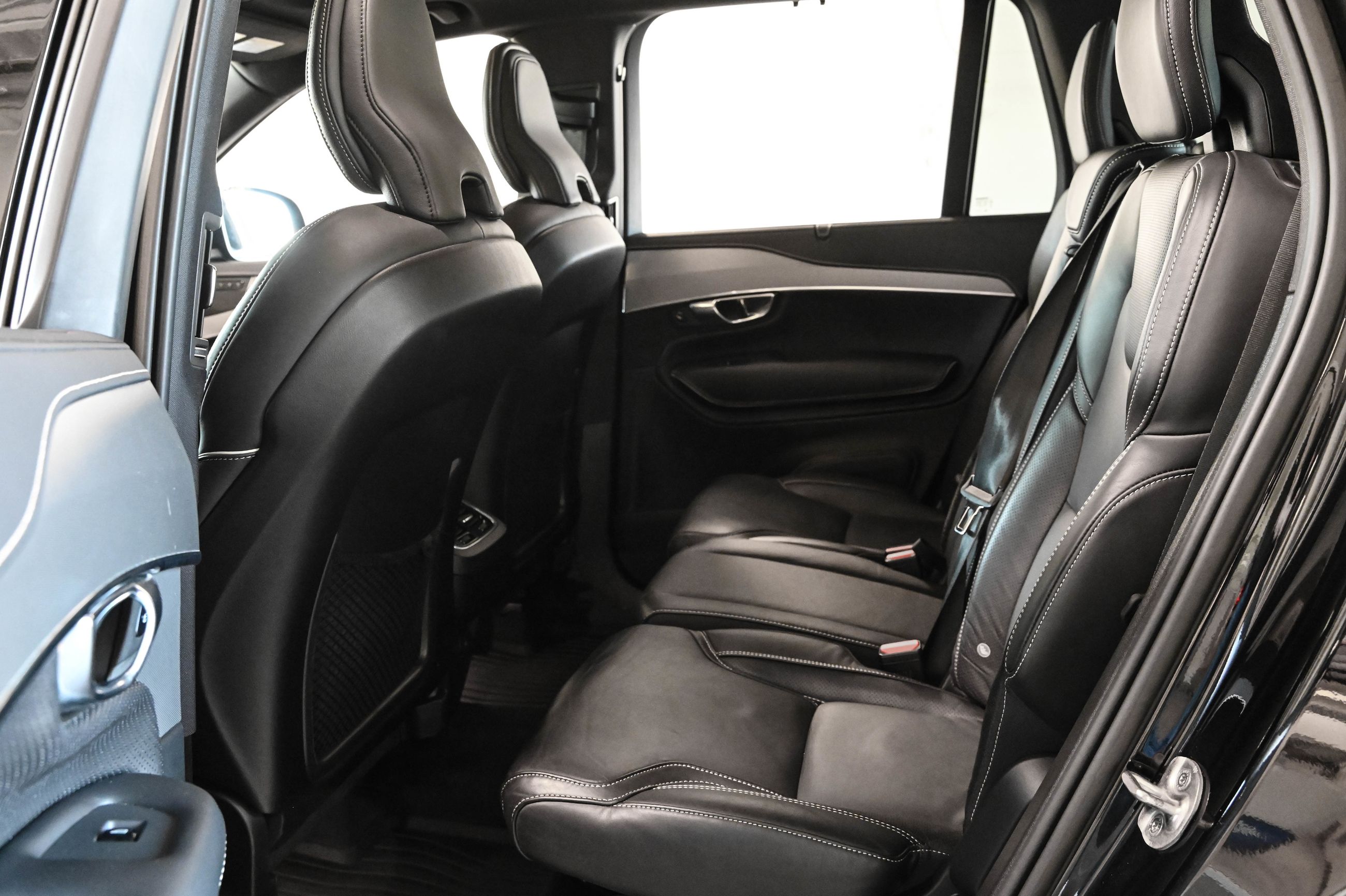 2022 Volvo XC90 in Pointe-Claire, Quebec
