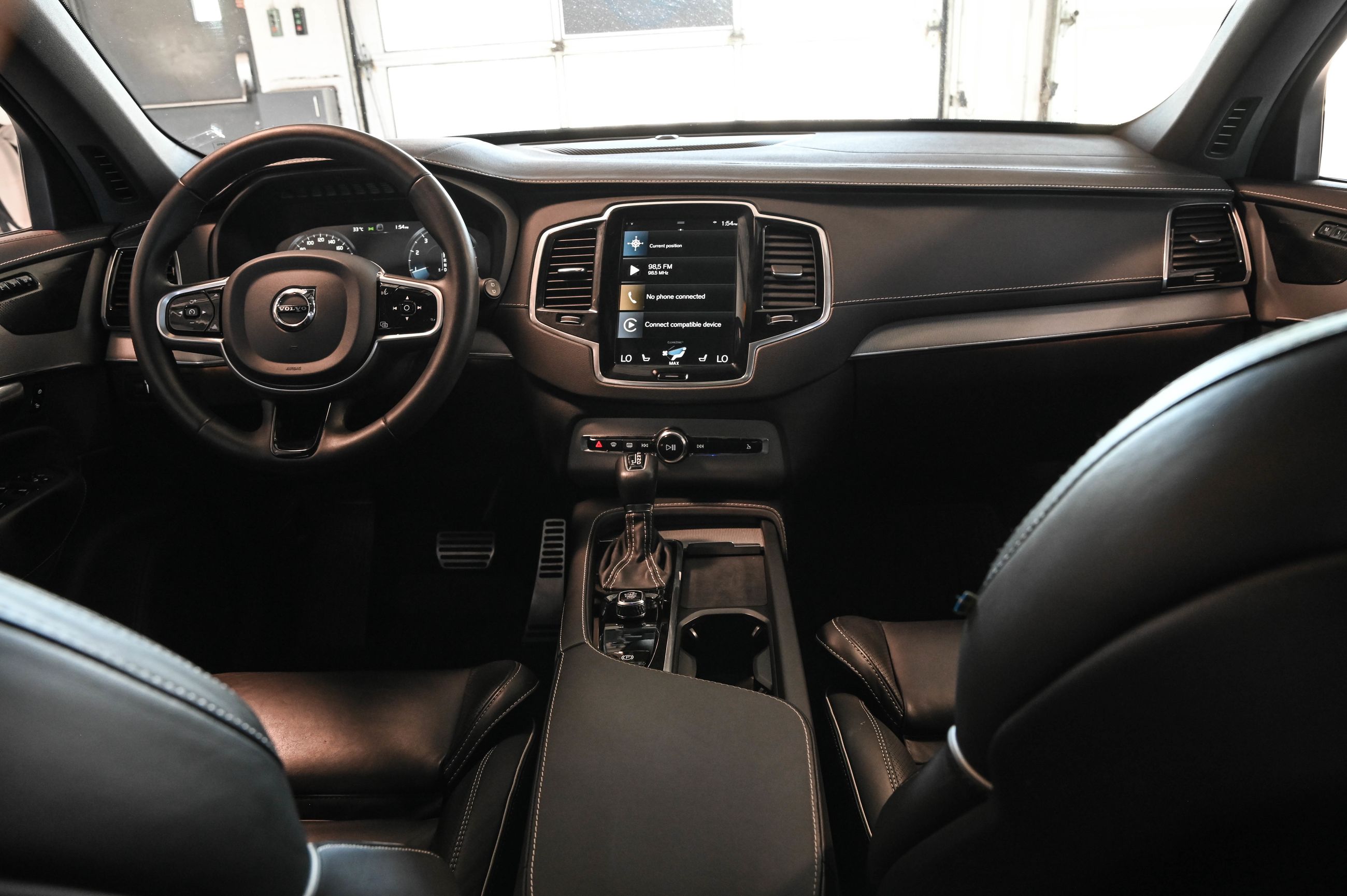2022 Volvo XC90 in Pointe-Claire, Quebec