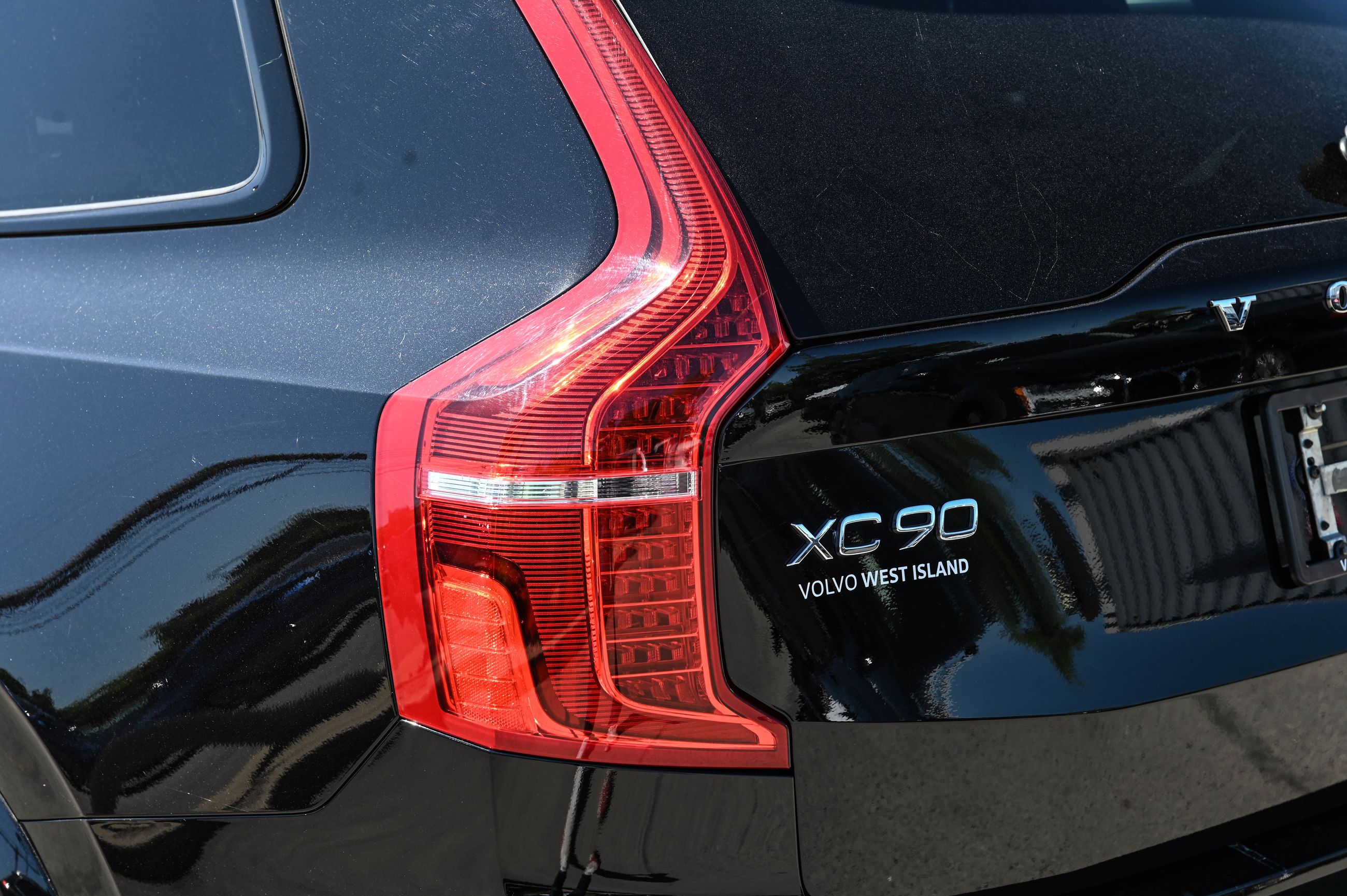2022 Volvo XC90 in Pointe-Claire, Quebec