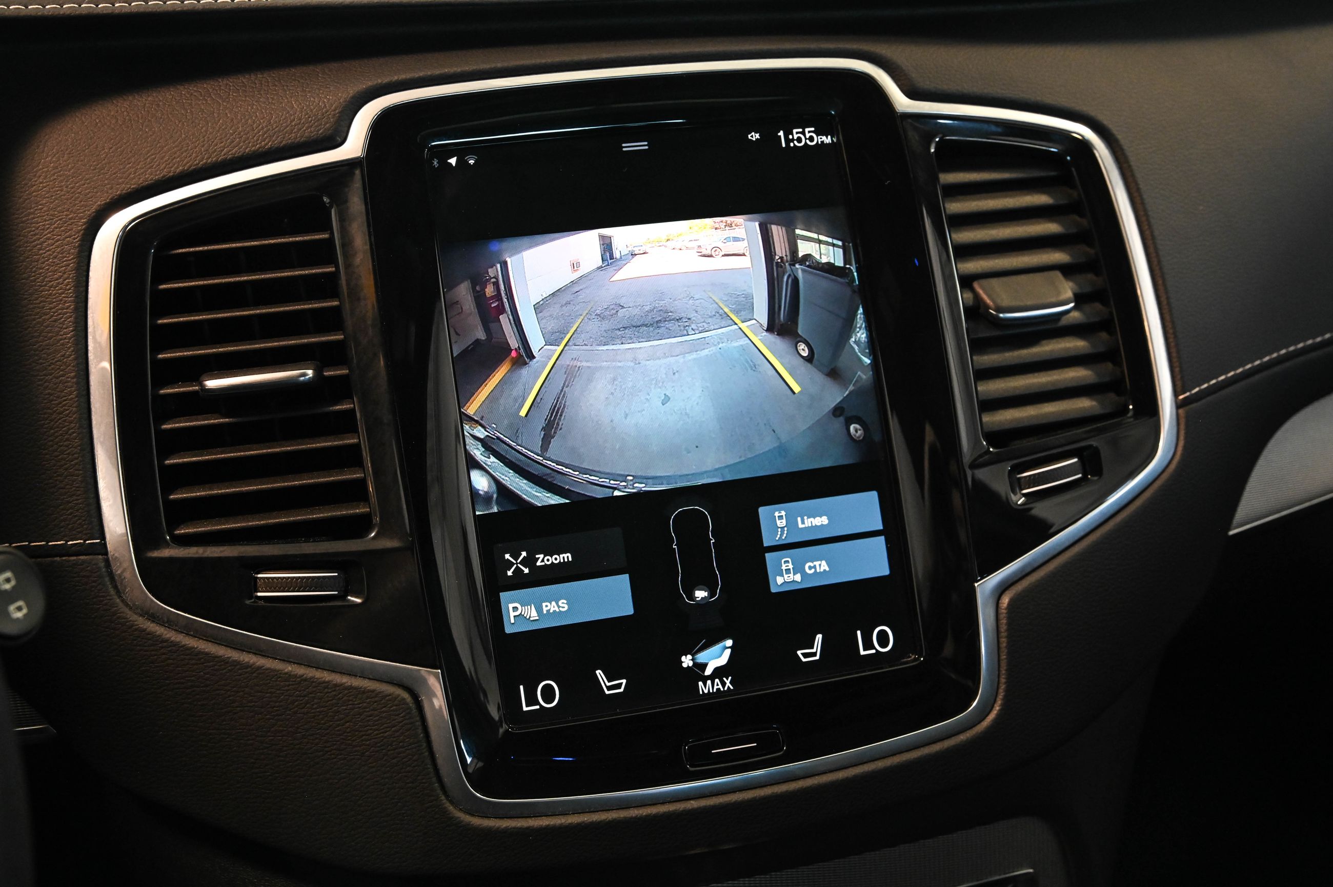2022 Volvo XC90 in Pointe-Claire, Quebec