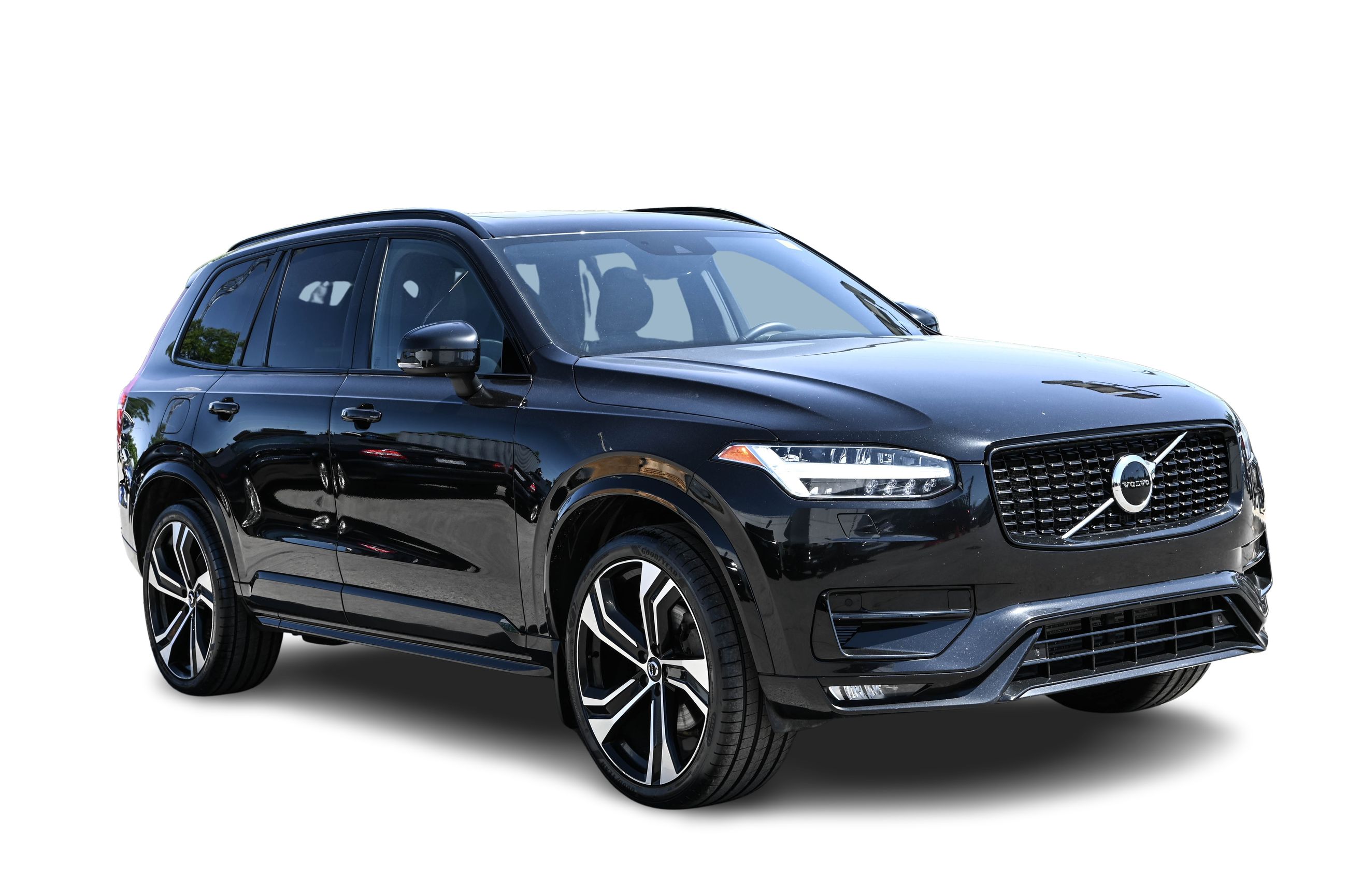 2022 Volvo XC90 in Pointe-Claire, Quebec