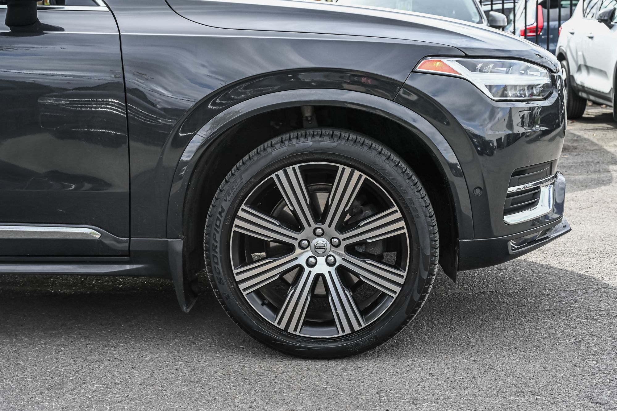 2022 Volvo XC90 in Pointe-Claire, Quebec