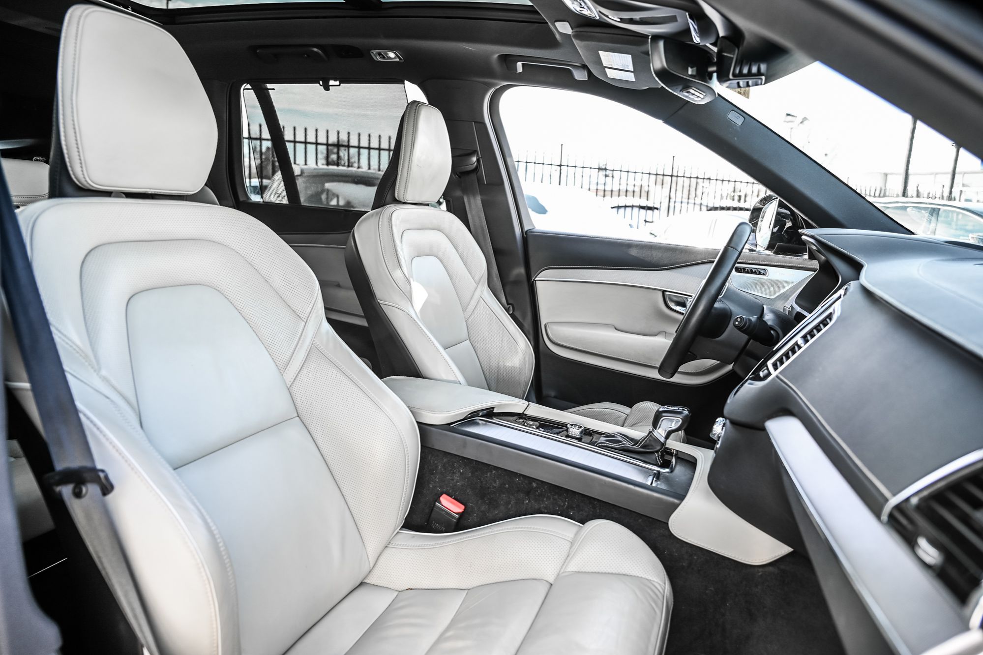 Volvo XC90  2022 à Pointe-Claire, Québec