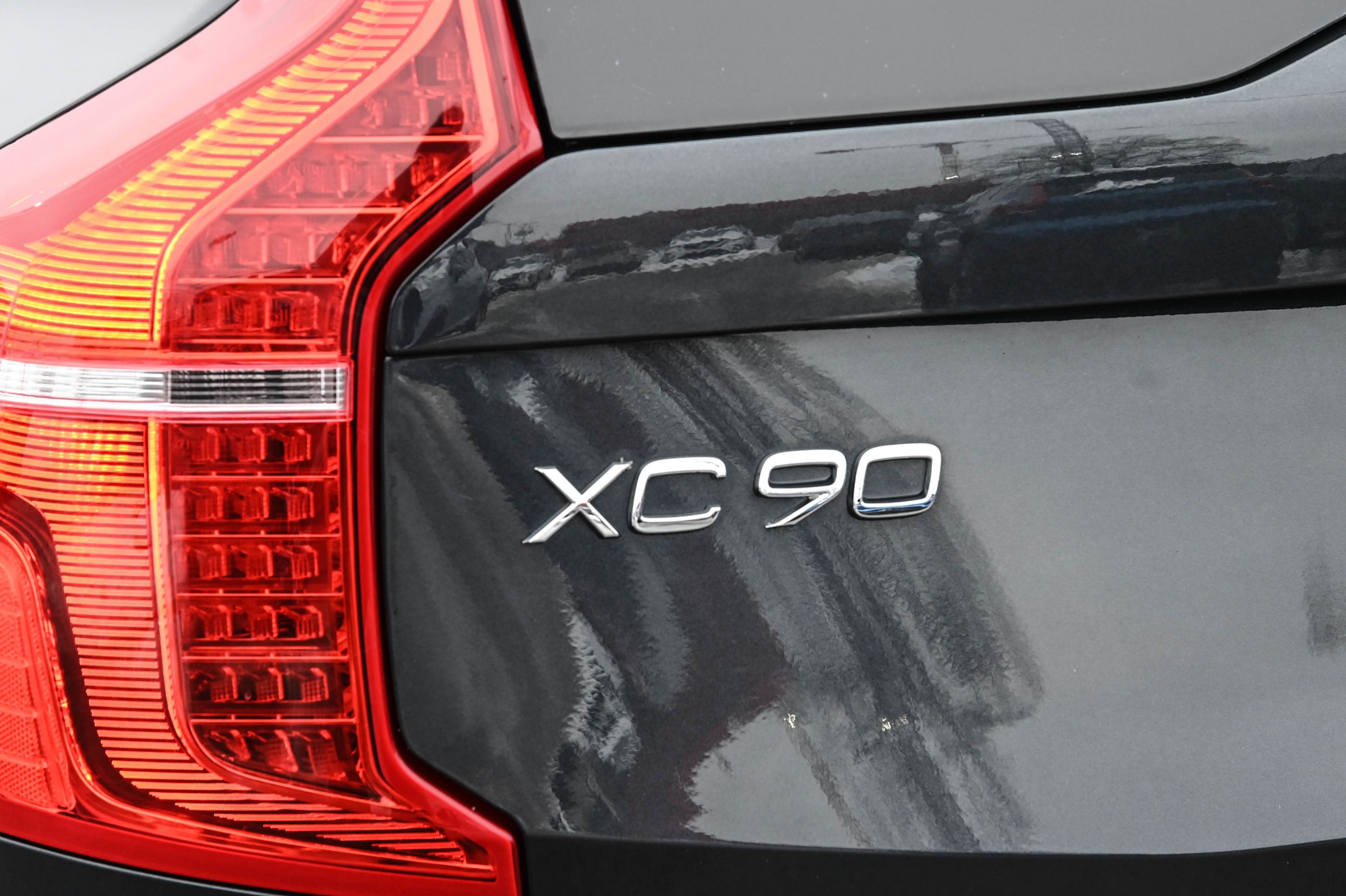 2022 Volvo XC90 in Pointe-Claire, Quebec