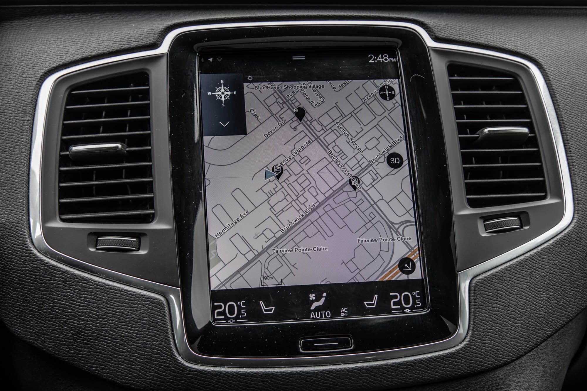 2022 Volvo XC90 in Pointe-Claire, Quebec