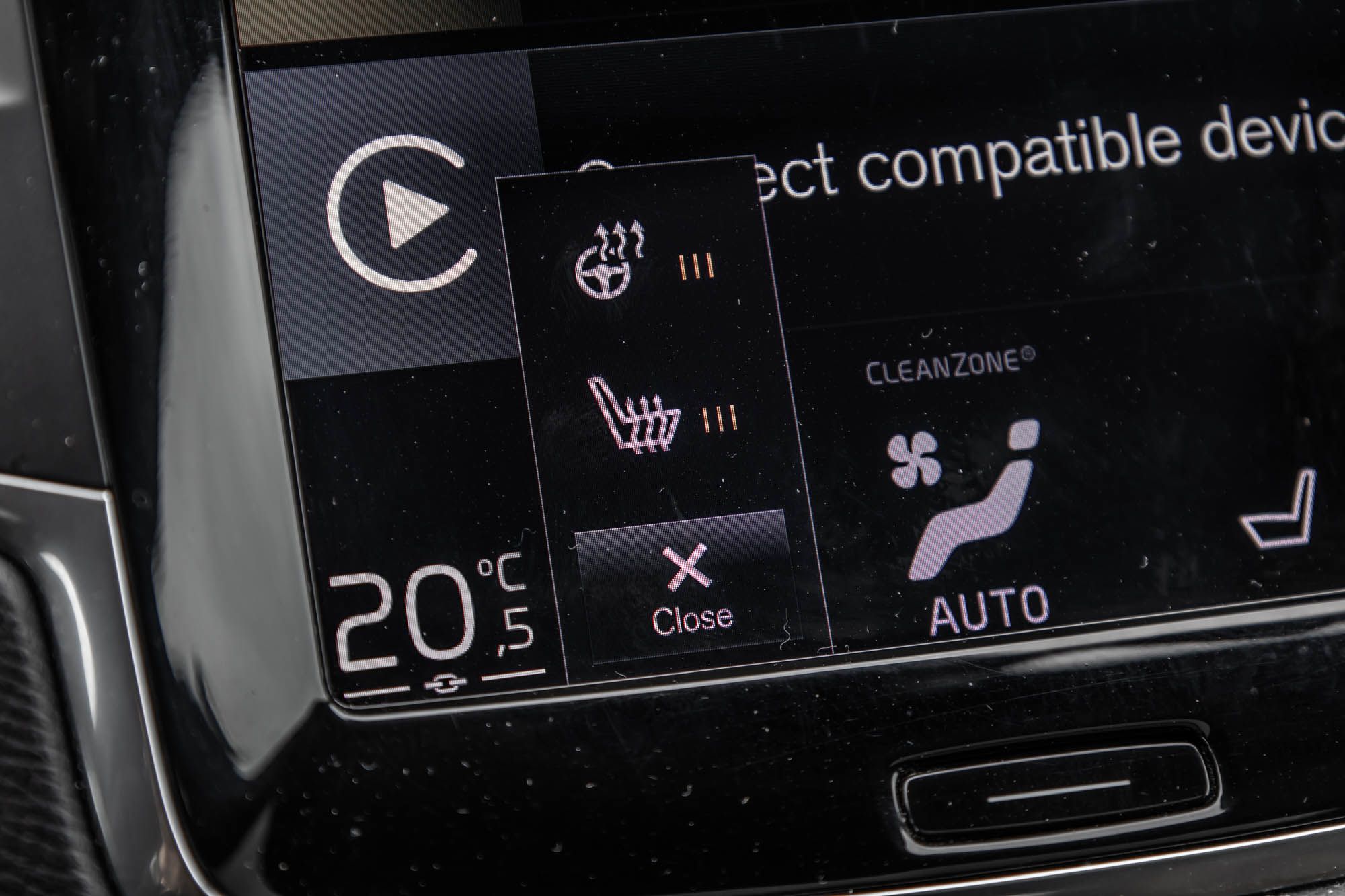 2022 Volvo XC90 in Pointe-Claire, Quebec