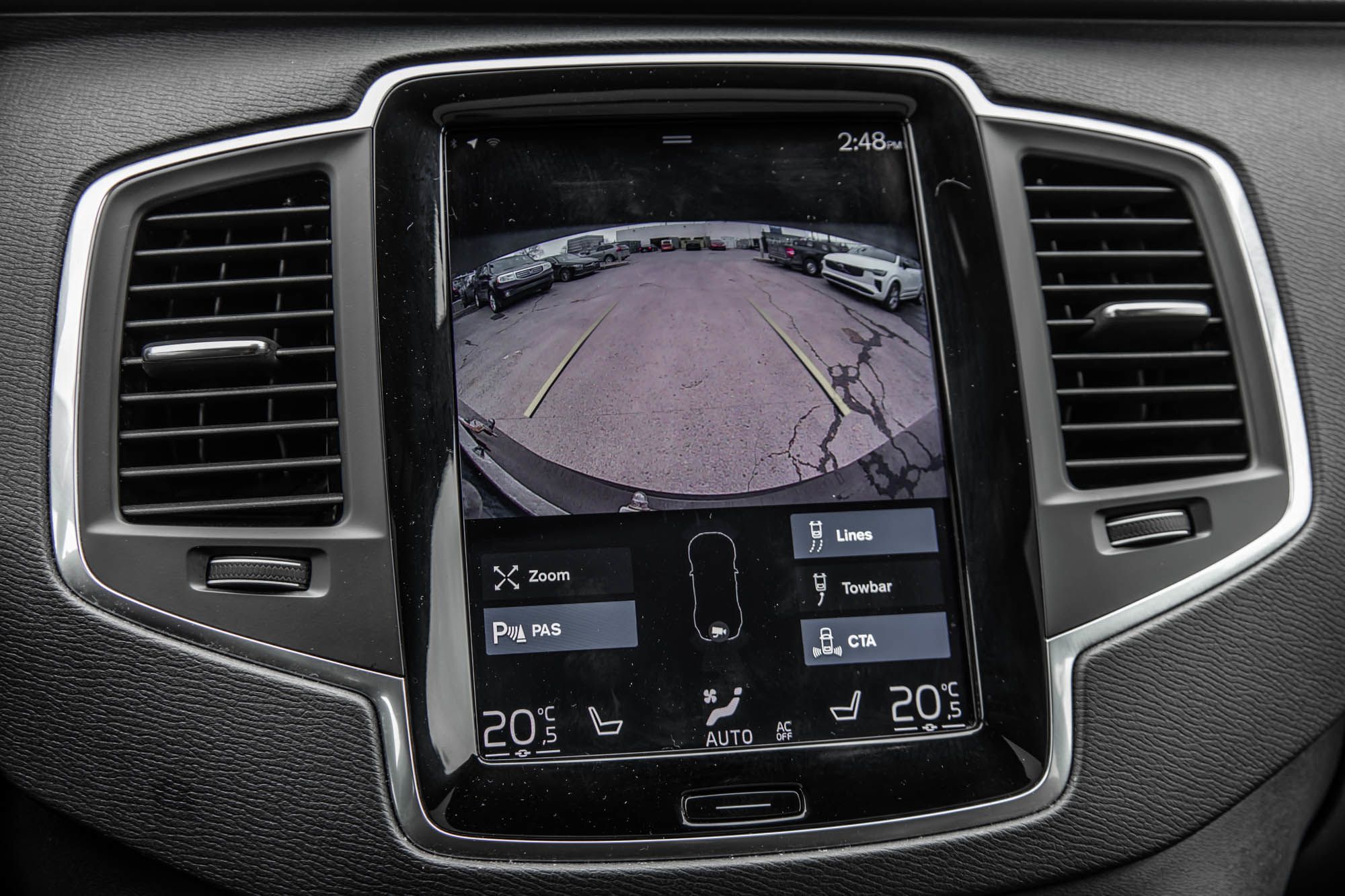 2022 Volvo XC90 in Pointe-Claire, Quebec