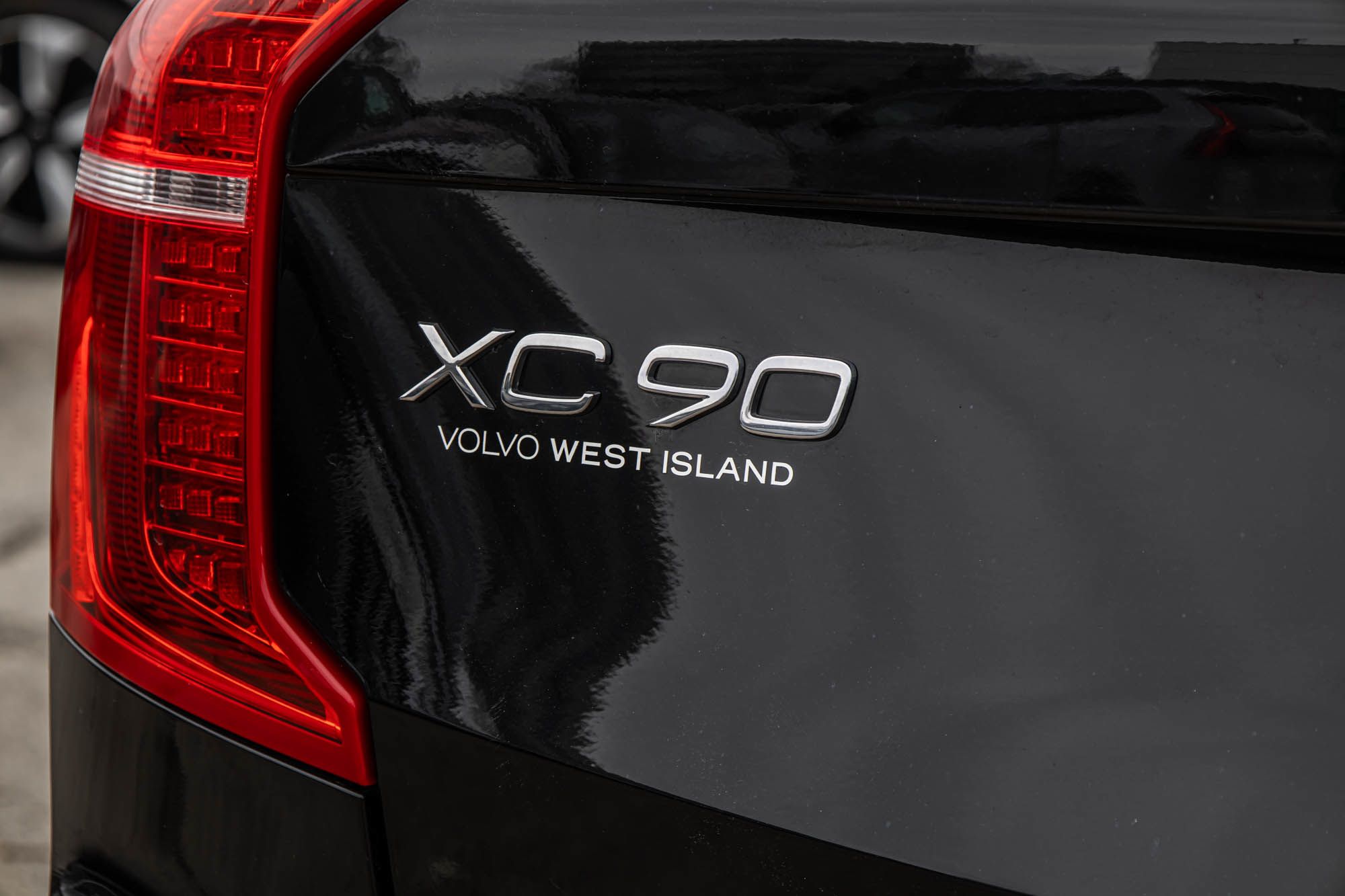 2022 Volvo XC90 in Pointe-Claire, Quebec