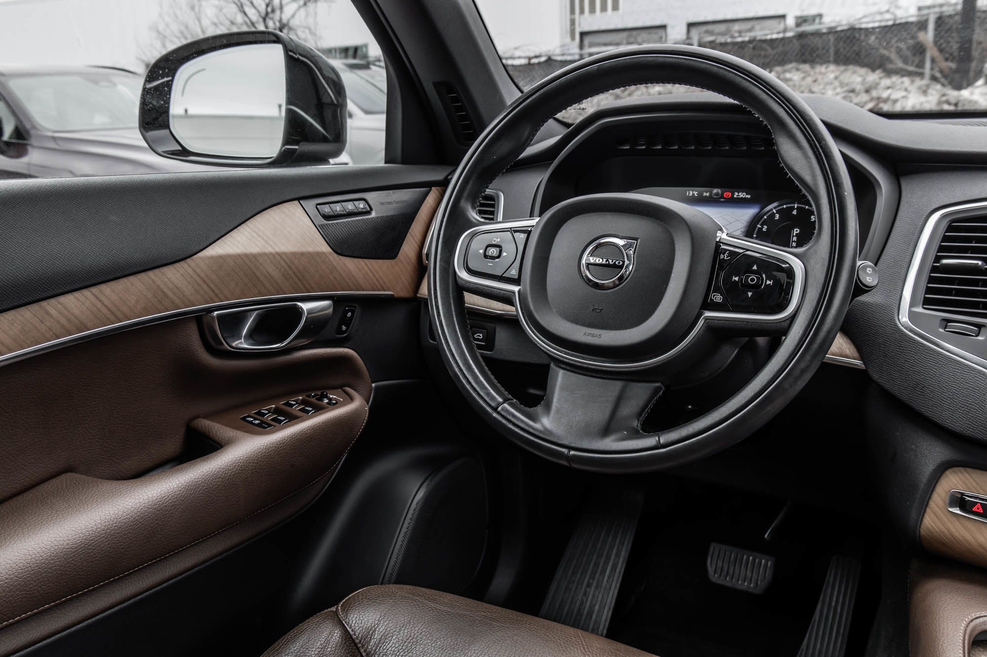 2022 Volvo XC90 in Pointe-Claire, Quebec