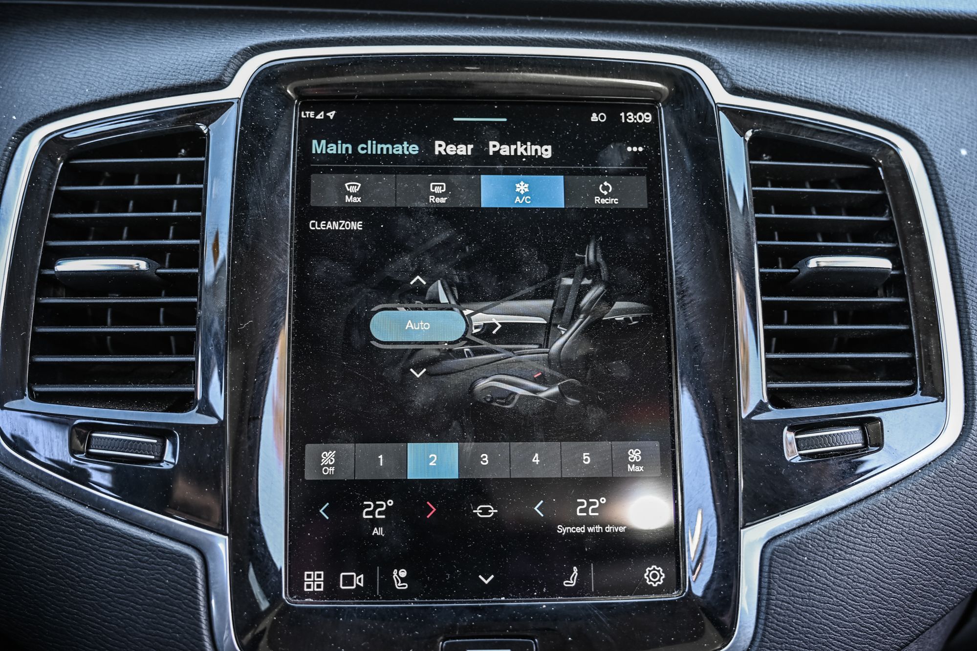 Volvo XC90  2023 à Pointe-Claire, Québec