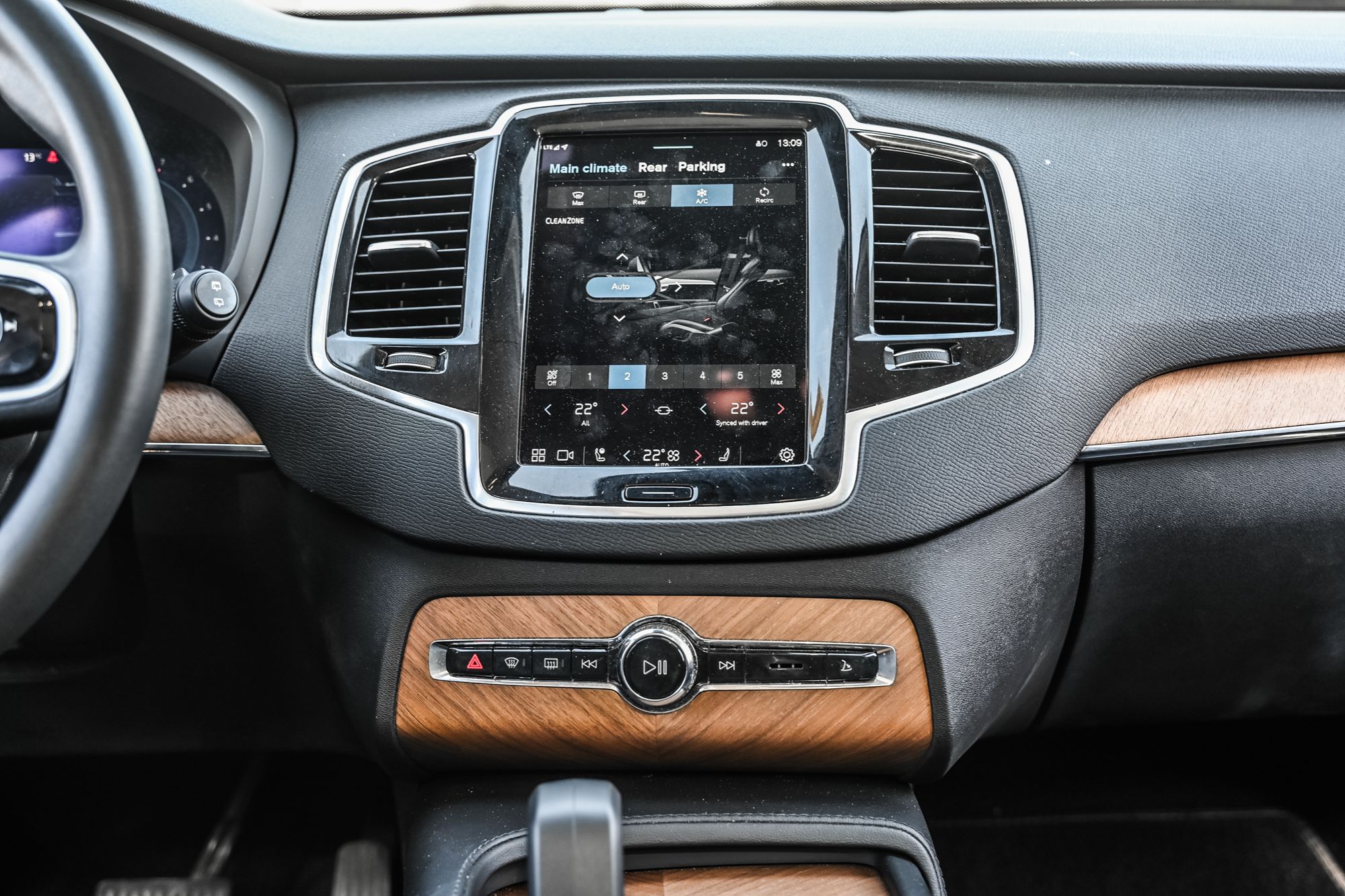 Volvo XC90  2023 à Pointe-Claire, Québec