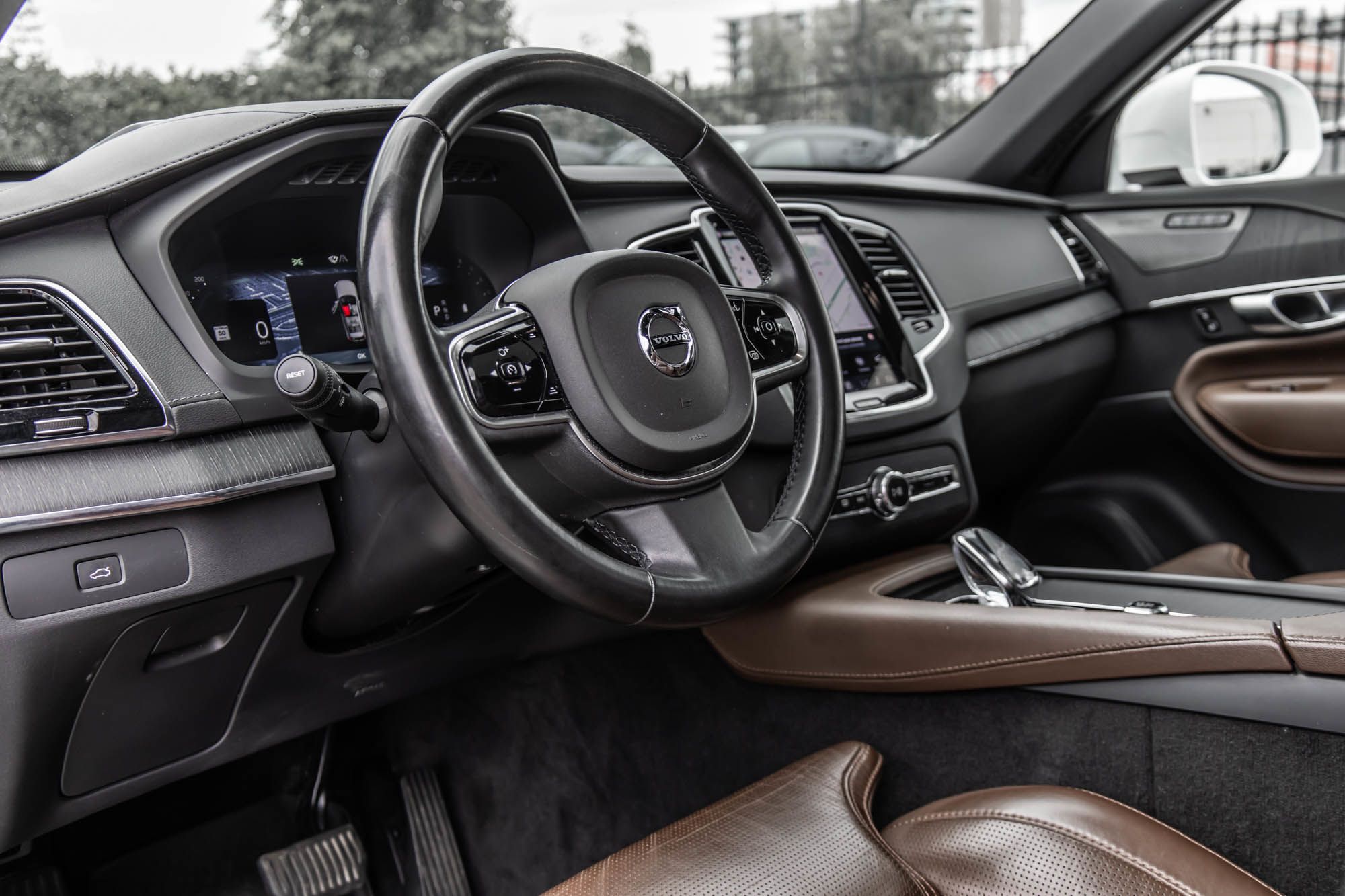 2023 Volvo XC90 in Pointe-Claire, Quebec
