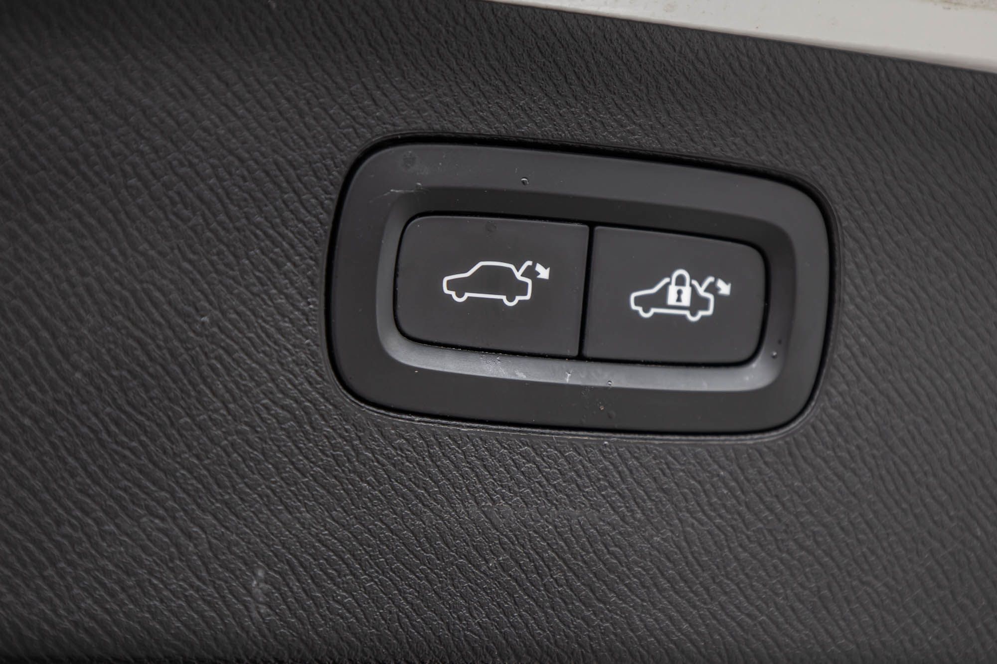2023 Volvo XC90 in Pointe-Claire, Quebec
