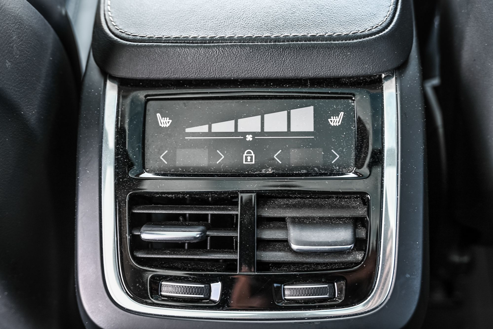 2024 Volvo XC90 in Pointe-Claire, Quebec