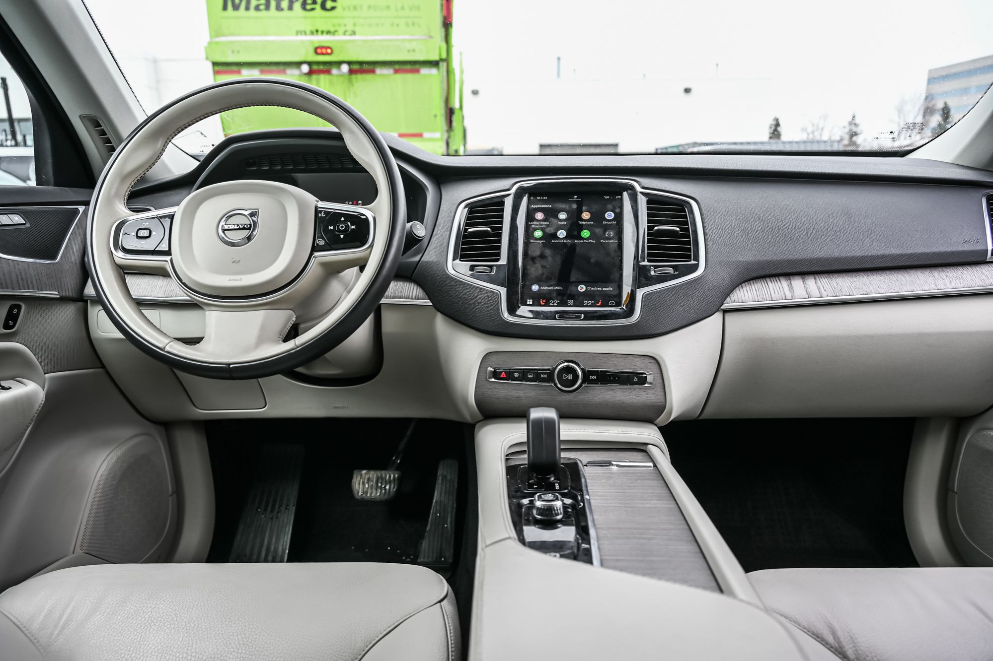 Volvo XC90  2024 à Pointe-Claire, Québec