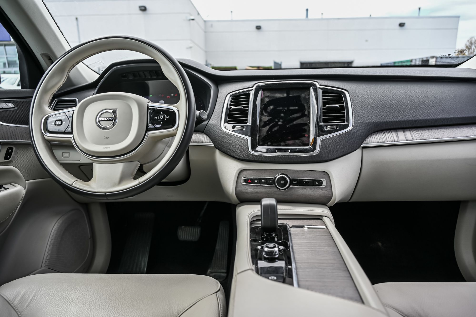 Volvo XC90  2024 à Pointe-Claire, Québec