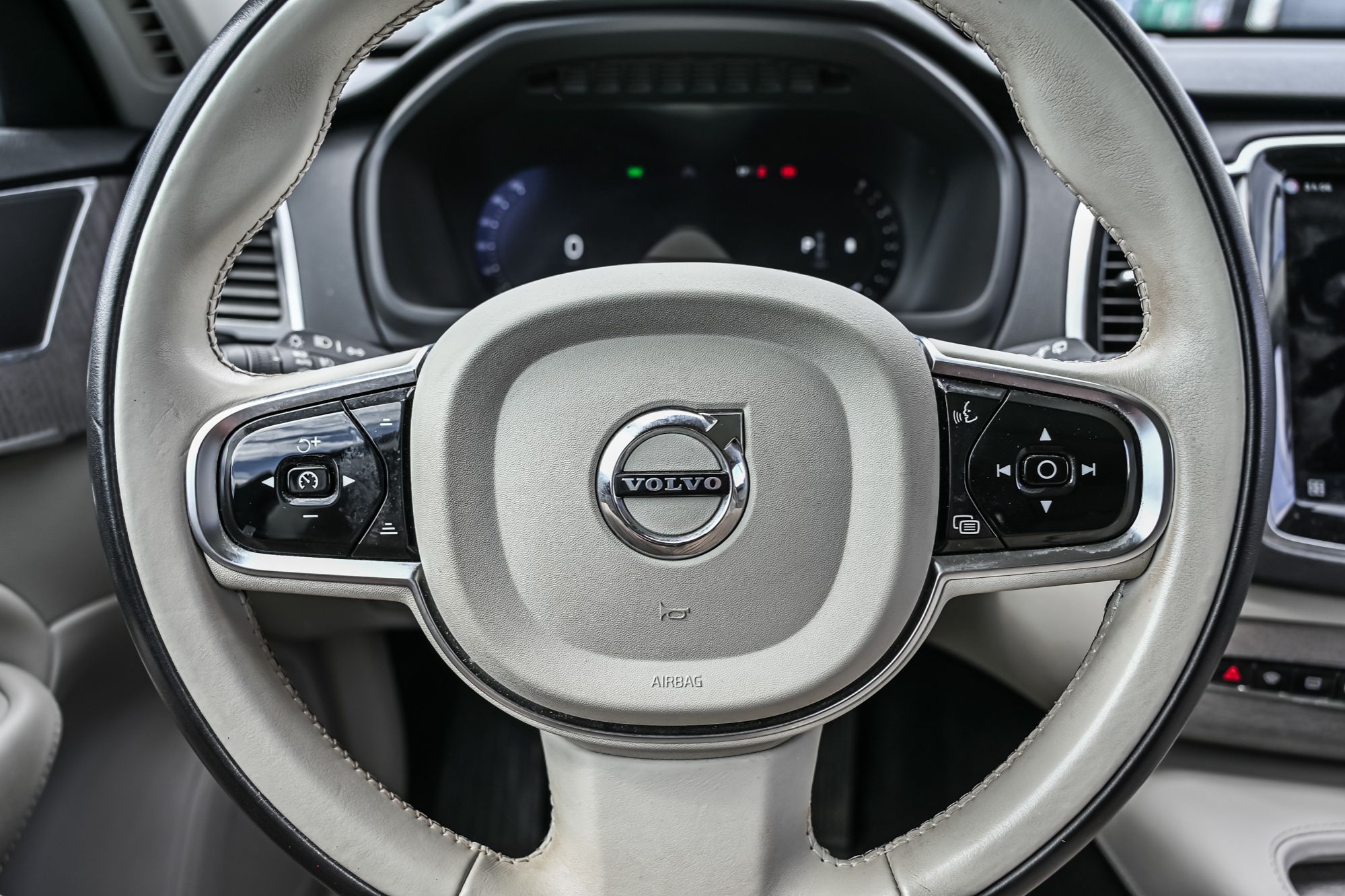 Volvo XC90  2024 à Pointe-Claire, Québec