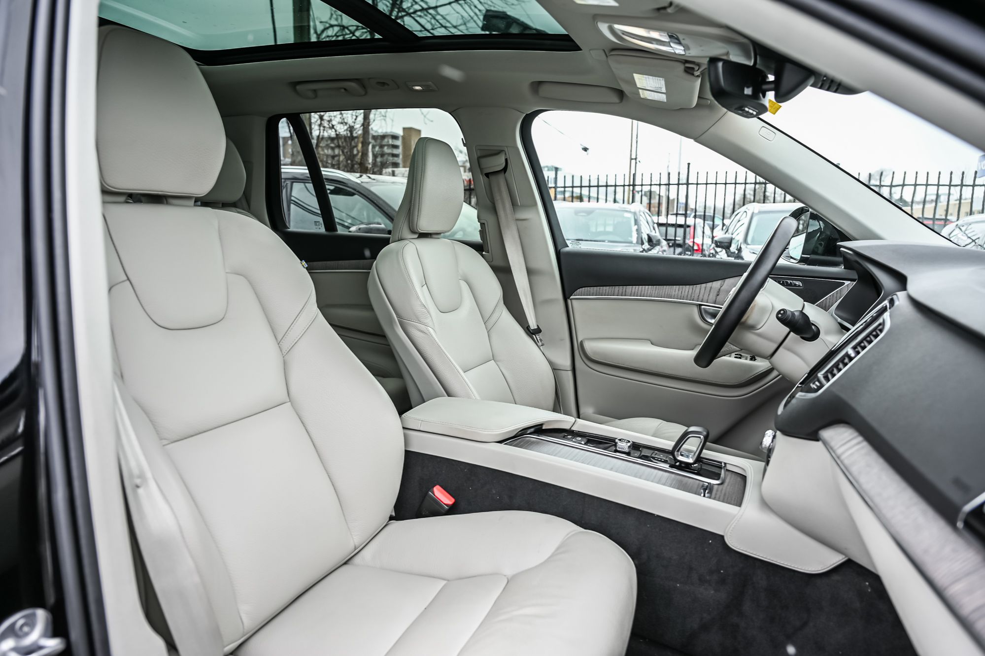 Volvo XC90  2024 à Pointe-Claire, Québec