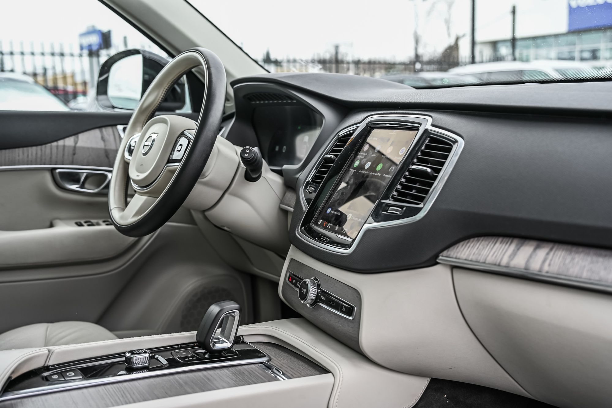 Volvo XC90  2024 à Pointe-Claire, Québec