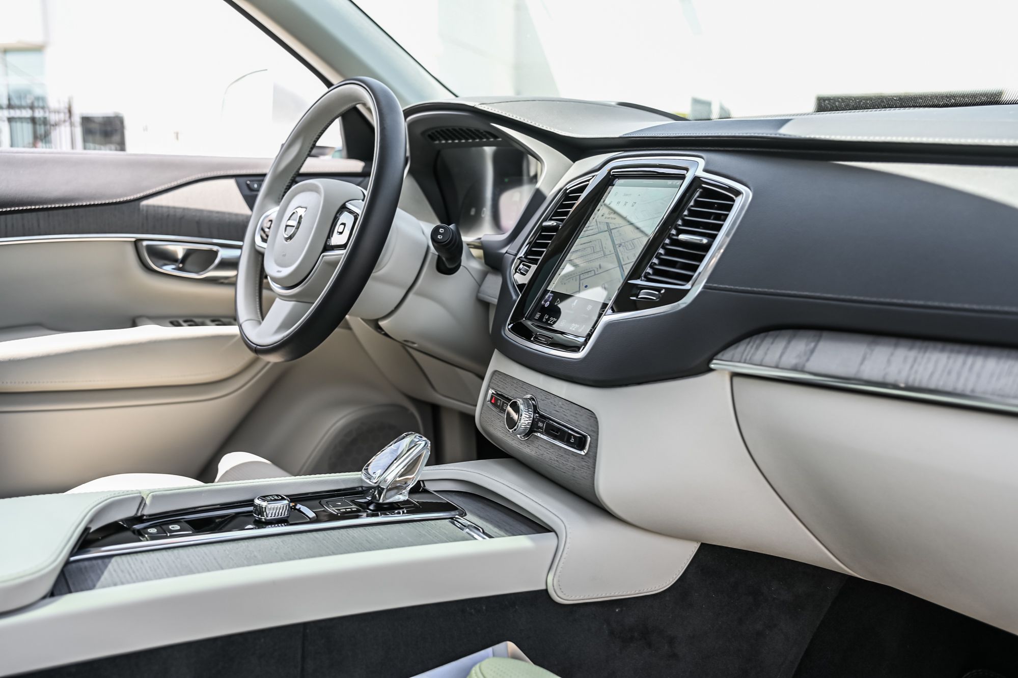 2025 Volvo XC90 in Pointe-Claire, Quebec