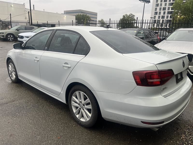 2017 Volkswagen Jetta in Pointe-Claire, Quebec