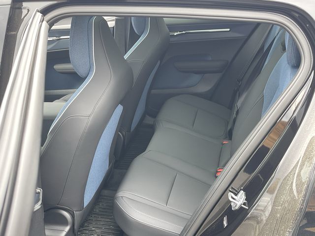 Volvo EX30  2025 à Pointe-Claire, Québec