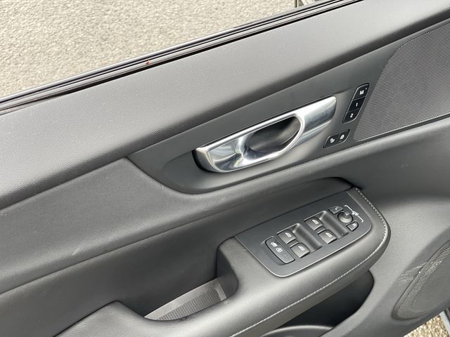 2024 Volvo S60 in Pointe-Claire, Quebec