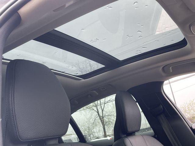 2024 Volvo S60 in Pointe-Claire, Quebec