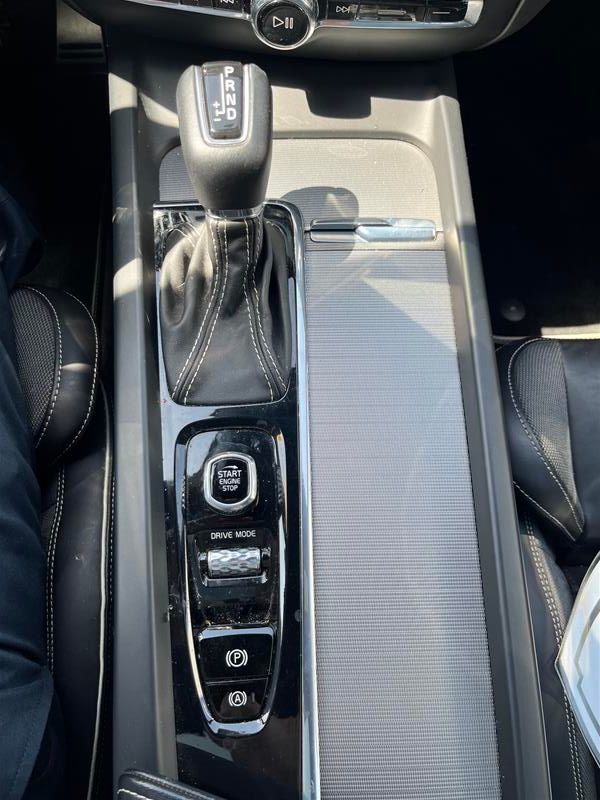 2021 Volvo V60 in Pointe-Claire, Quebec