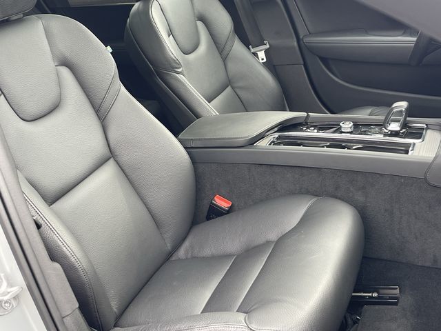 2024 Volvo V90 CROSS COUNTRY in Pointe-Claire, Quebec