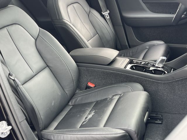 2024 Volvo XC40 in Pointe-Claire, Quebec