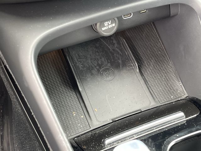 2024 Volvo XC40 in Pointe-Claire, Quebec