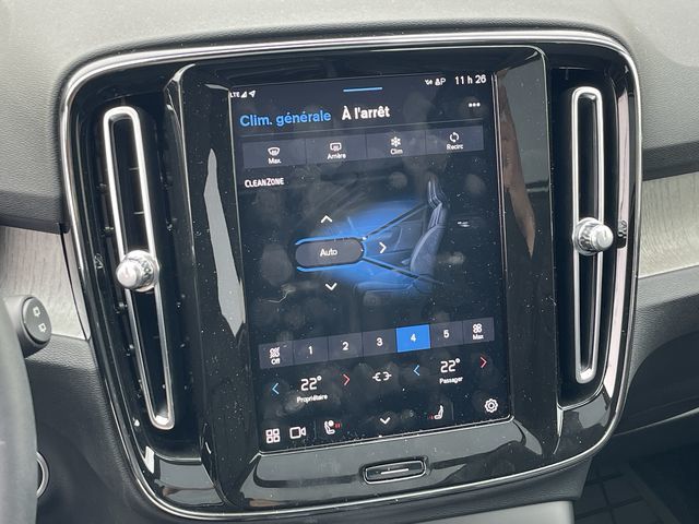 2024 Volvo XC40 in Pointe-Claire, Quebec