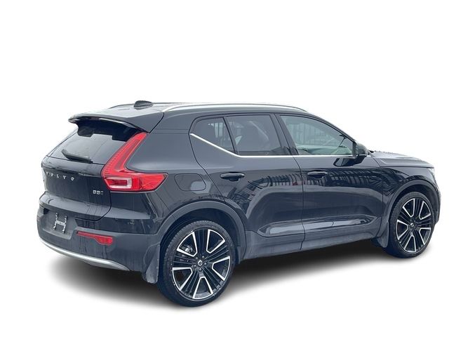 2024 Volvo XC40 in Pointe-Claire, Quebec