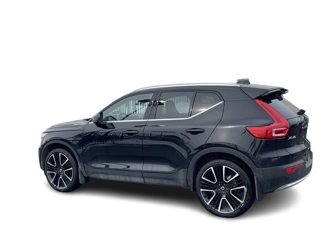 2024 Volvo XC40 in Pointe-Claire, Quebec