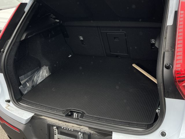 2025 Volvo XC40 in Pointe-Claire, Quebec